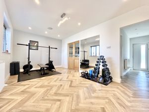 Photo 14- click for photo gallery